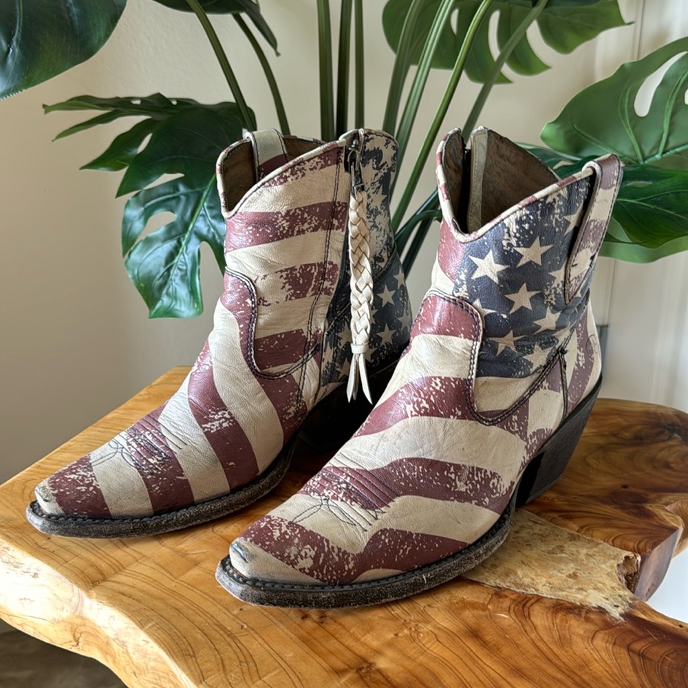 Ariat Vintage Flag Boots